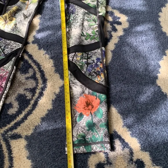 NWT CALIA by Carrie Underwood limited edition workout tight - Picture 9 of 13